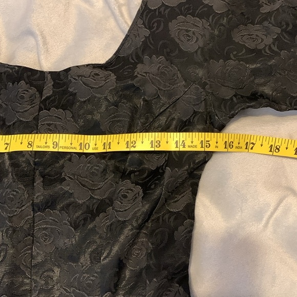 Vintage 1950’s jacquard Black Floral rose Patterned Fabric basque waist small - Picture 5 of 6